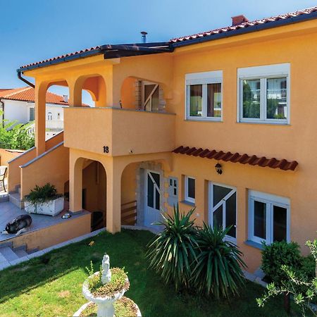 Beautiful Apartment In Crikvenica With Kitchen Екстер'єр фото