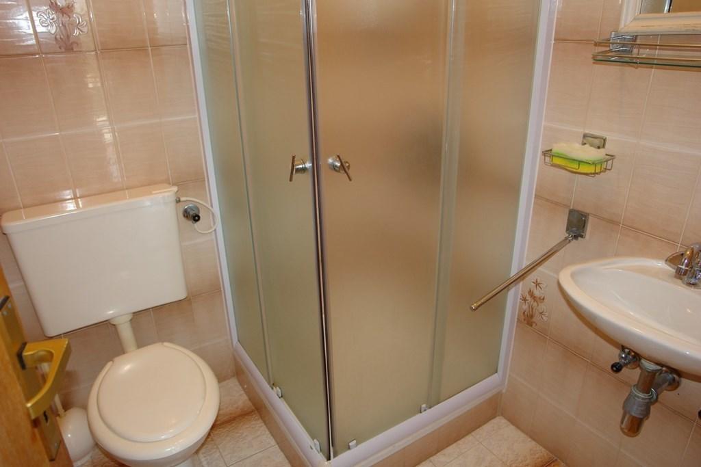 Beautiful Apartment In Crikvenica With Kitchen Номер фото