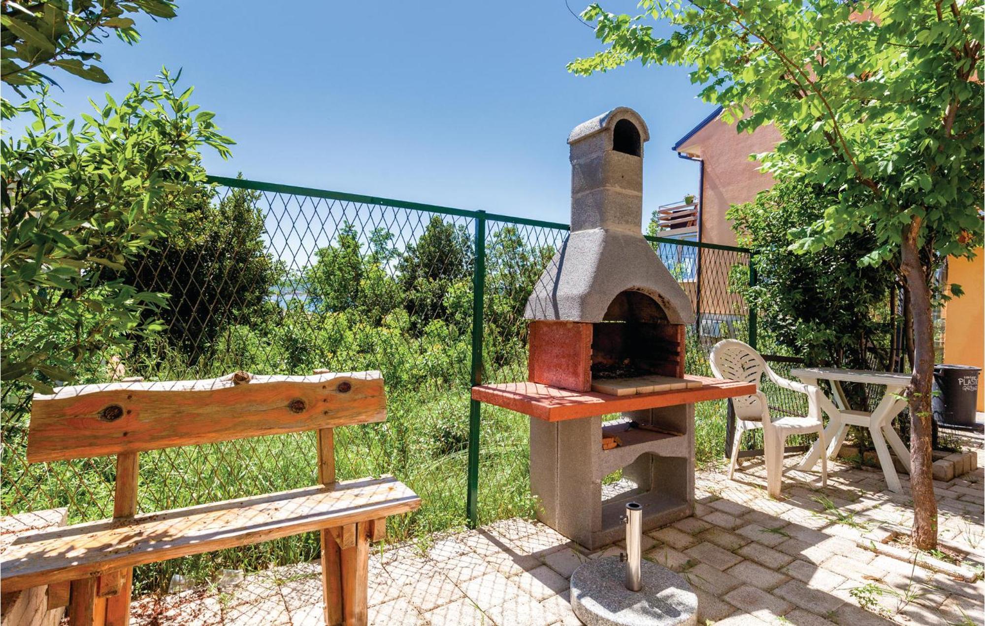 Beautiful Apartment In Crikvenica With Kitchen Екстер'єр фото